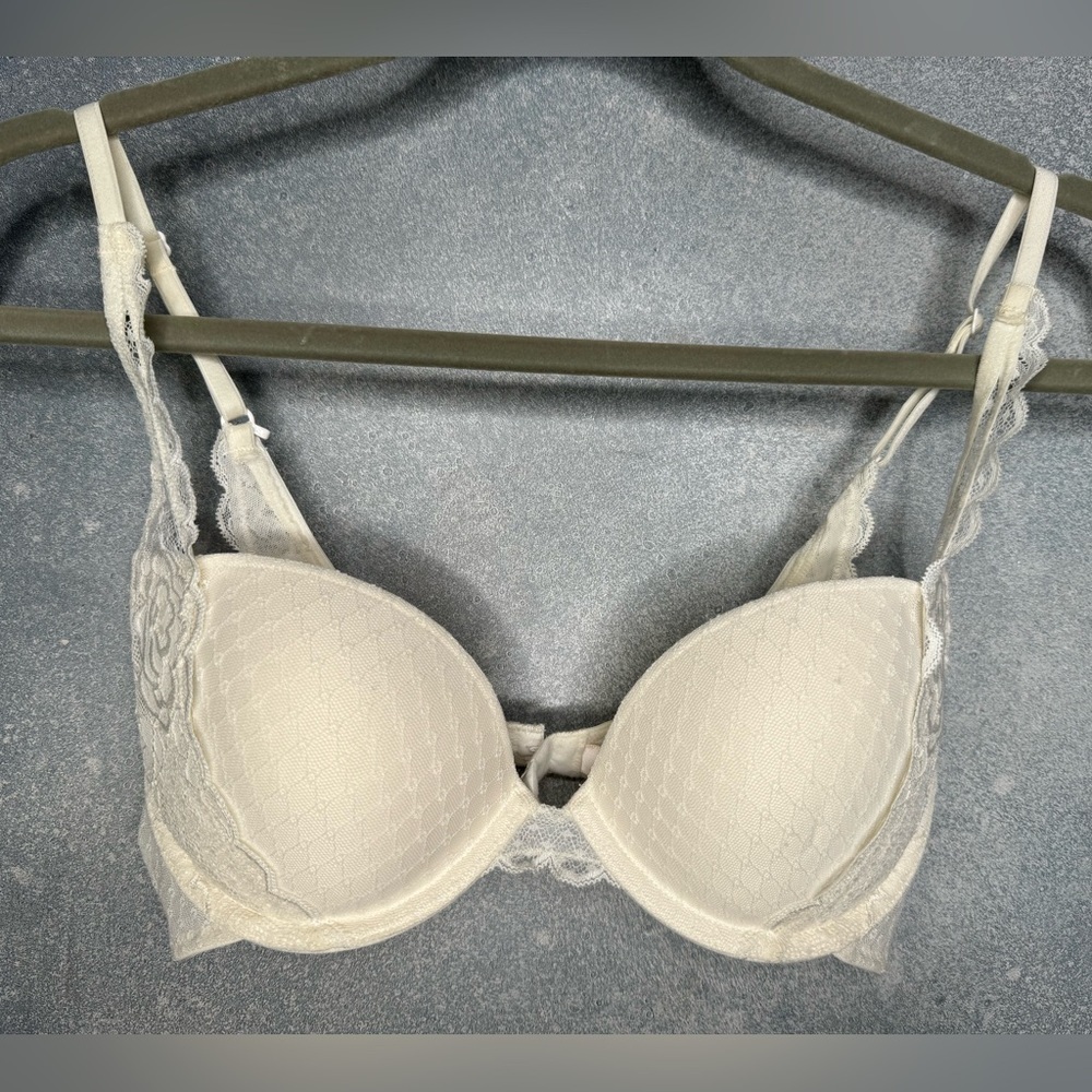 Chelsea28 Laced Padded Bra - Size 32D